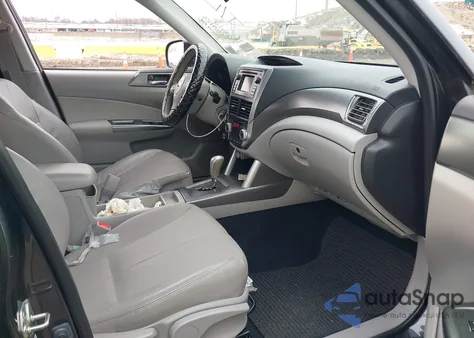 2013 Subaru Forester 2.5X Touring z USA, uszkodzony, nr VIN JF2SHAGC9DH437463